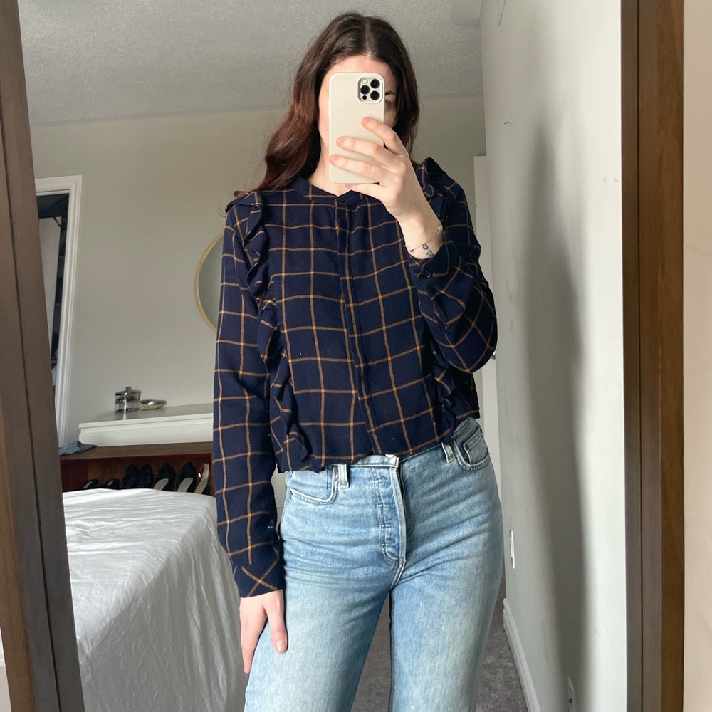 Storia cropped plaid button-up 🍪 with frayed hem / Size S